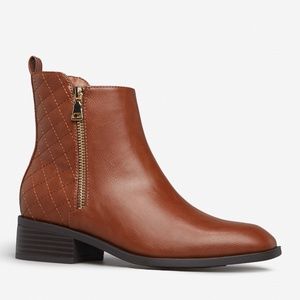 LYNAH BLOCK HEEL BROWN BOOTIE - SHOE DAZZLE - 8.5 WIDE